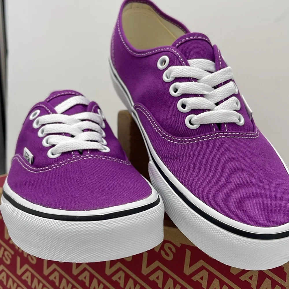 Vans Men’s Purple Canvas Sneakers Waffle Sole Authentic
Color Theory Willow herb - Picture 6 of 16